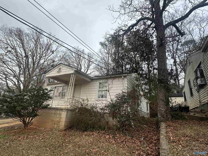 Property Photo:  2921 Walnut Avenue  AL 36201 
