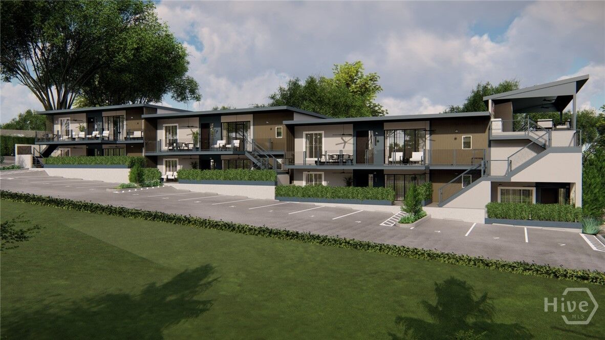 Property Photo: 1554 S Lumpkin Street 7 GA 30605
