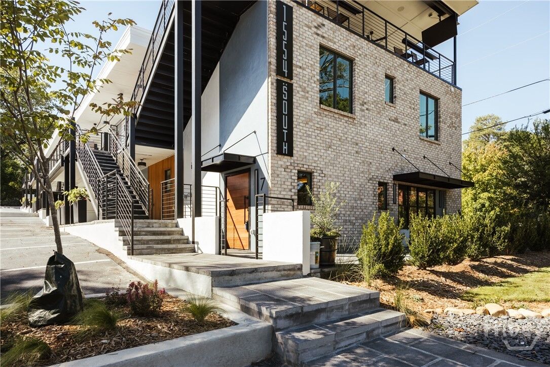 Property Photo: 1554 S Lumpkin Street 7 GA 30605