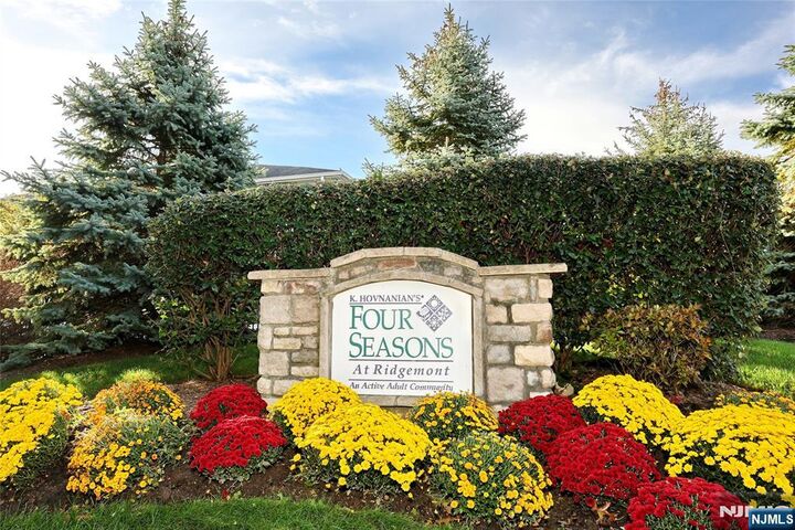 Property Photo:  802 Four Seasons Lane  NJ 07645 