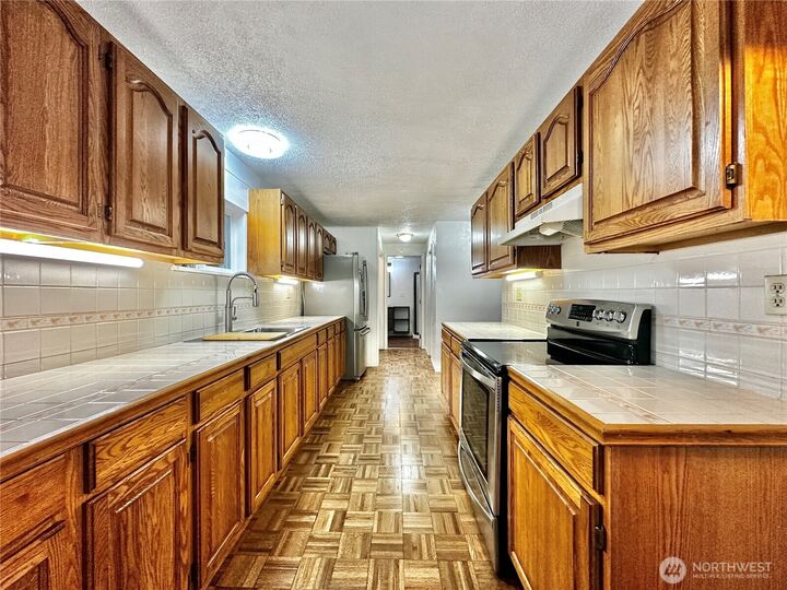 Property Photo: 3109 Sumner Avenue WA 98550