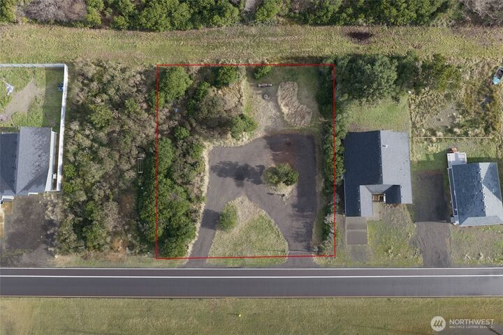 Property Photo:  1224 E Ocean Shores Boulevard  WA 98569 