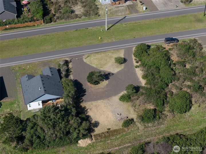 Property Photo:  1224 E Ocean Shores Boulevard  WA 98569 