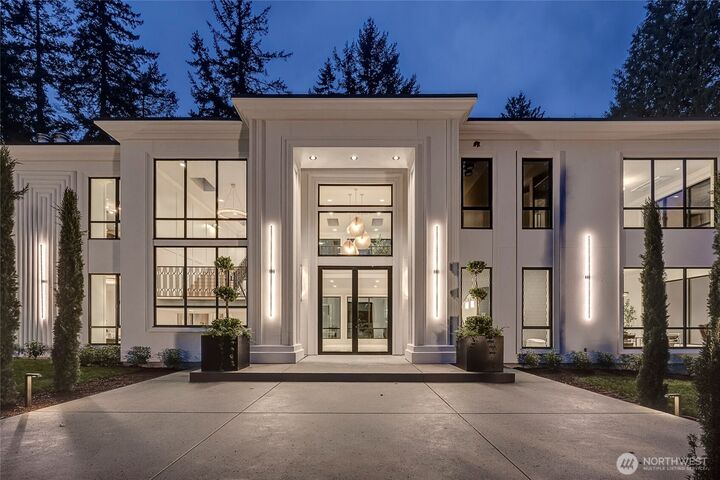 Property Photo: 2837 Evergreen Point Road WA 98039