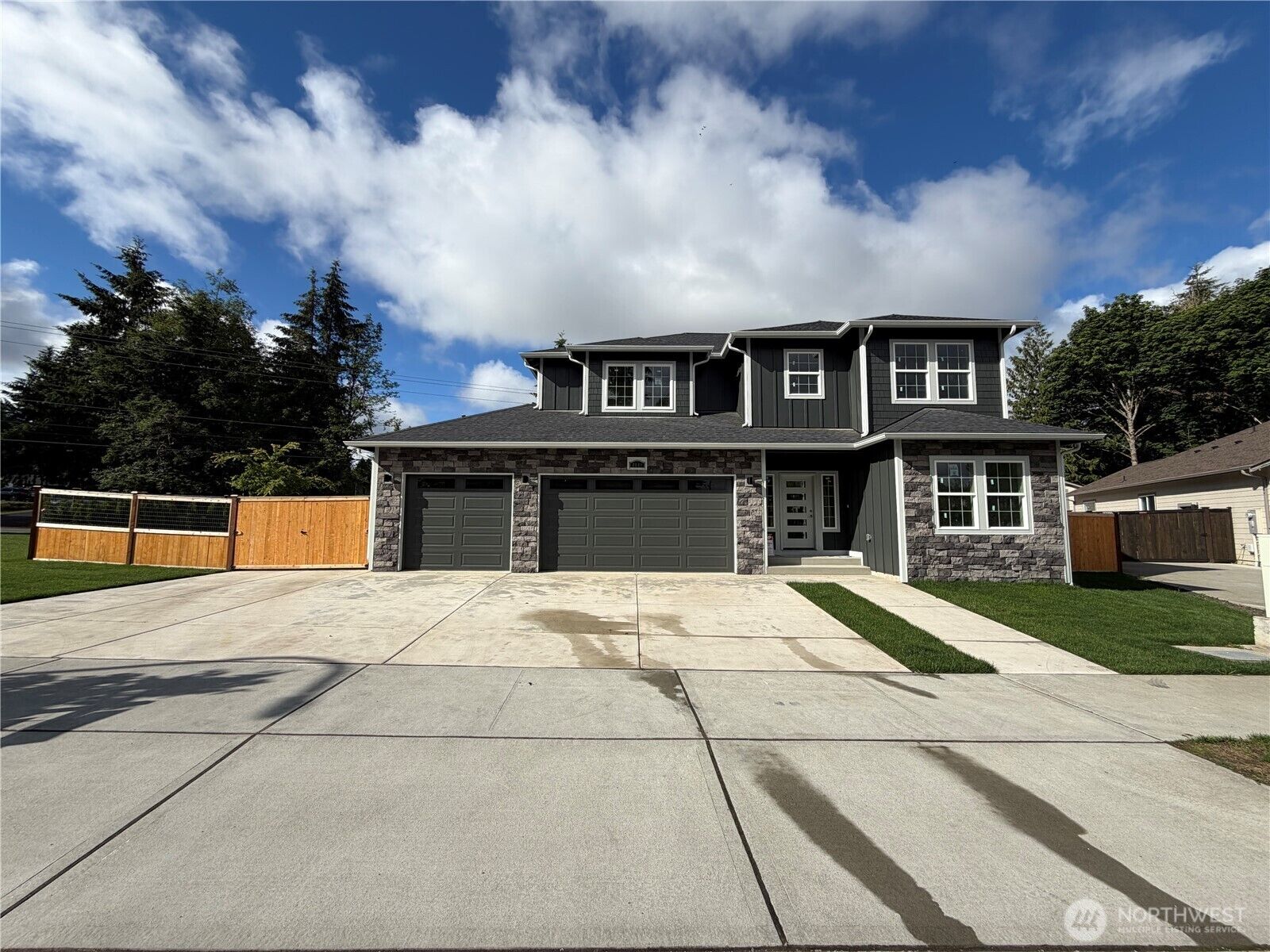 Property Photo: 6841 Kyodi Court SE WA 98501