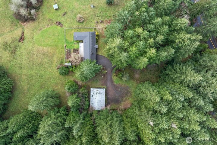Property Photo: 415 Bodine Road WA 98626