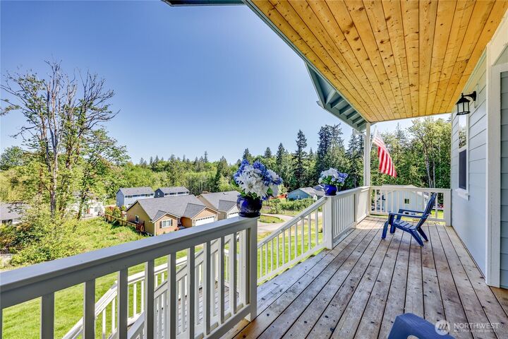 Property Photo:  7058 E Nightingale  WA 98366 