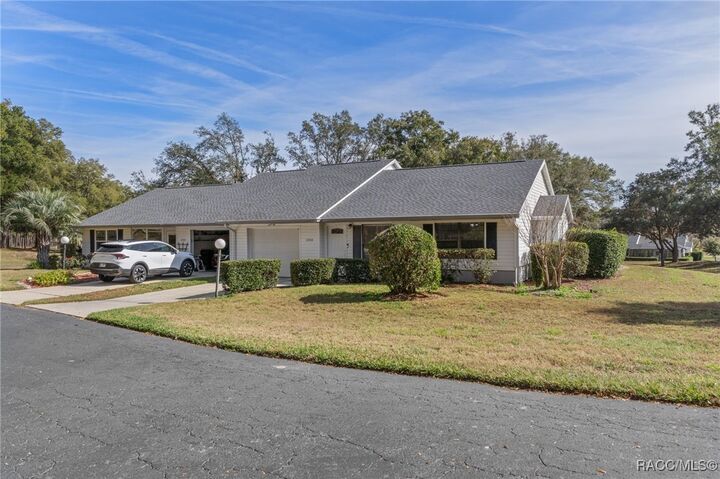 Property Photo:  2334 N Alachua Point  FL 34442 