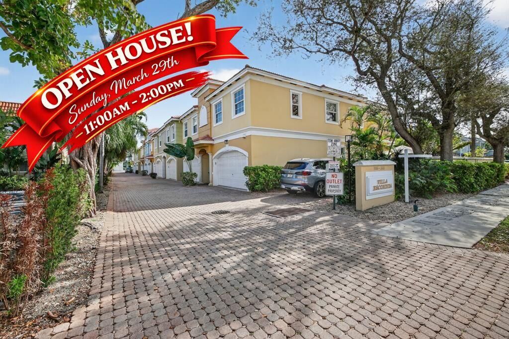 Property Photo: 3024 NE 5th Terrace 10 FL 33334