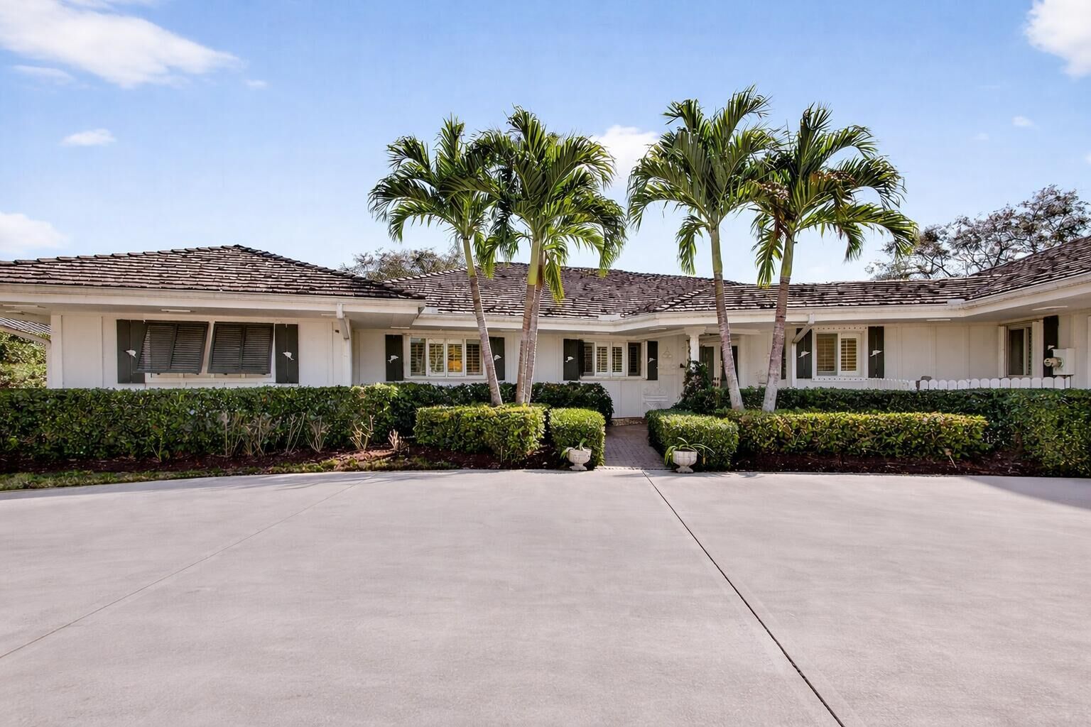 Property Photo: 5610 SE Winged Foot Drive FL 34997