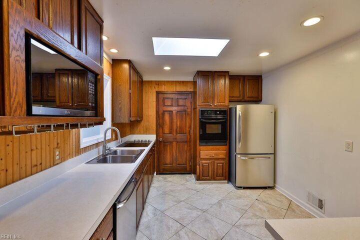 Property Photo:  4204 Robbins Ct  VA 23452 