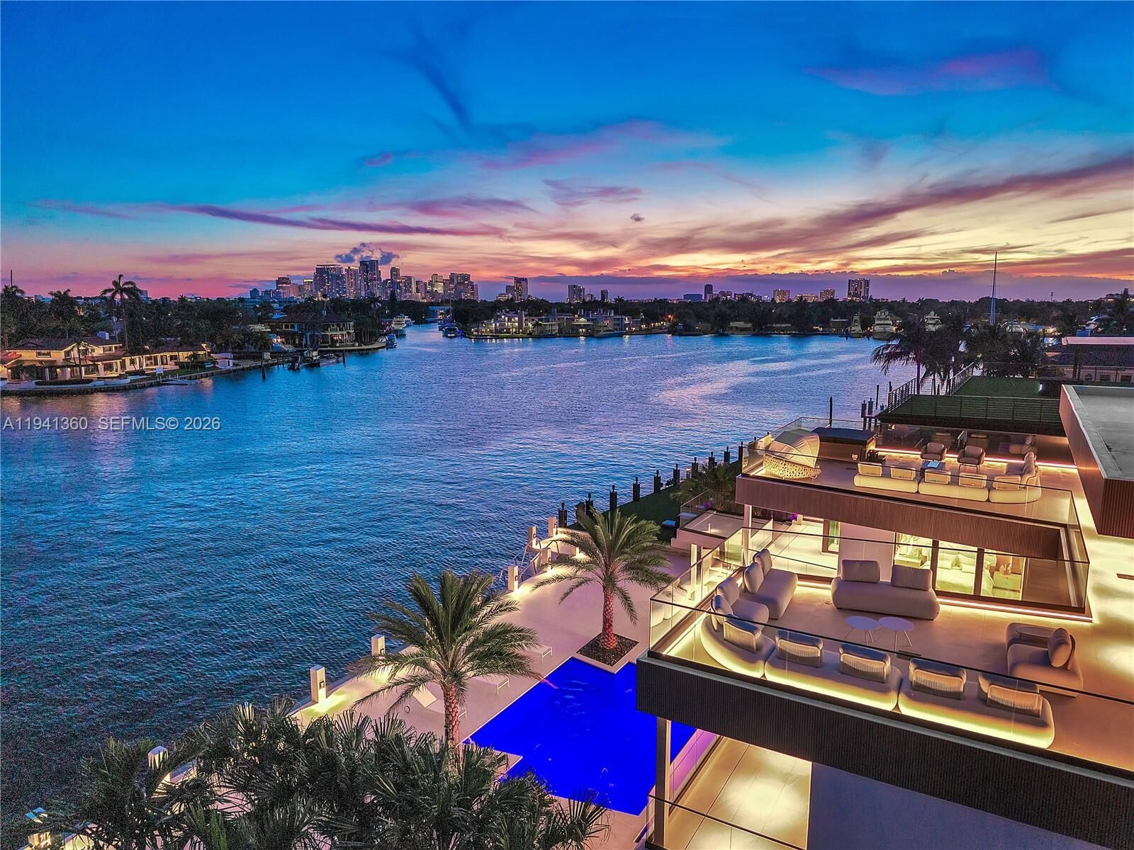 Property Photo:  725 Middle River Dr  FL 33304 