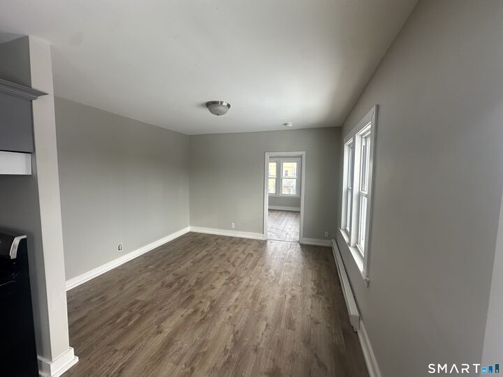 Property Photo:  86 Gold Street 2S  CT 06053 