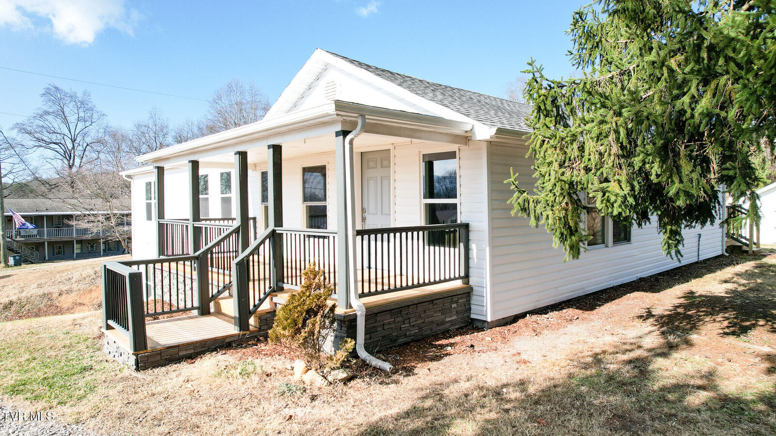 Property Photo: 152 Hemlock Street TN 37645