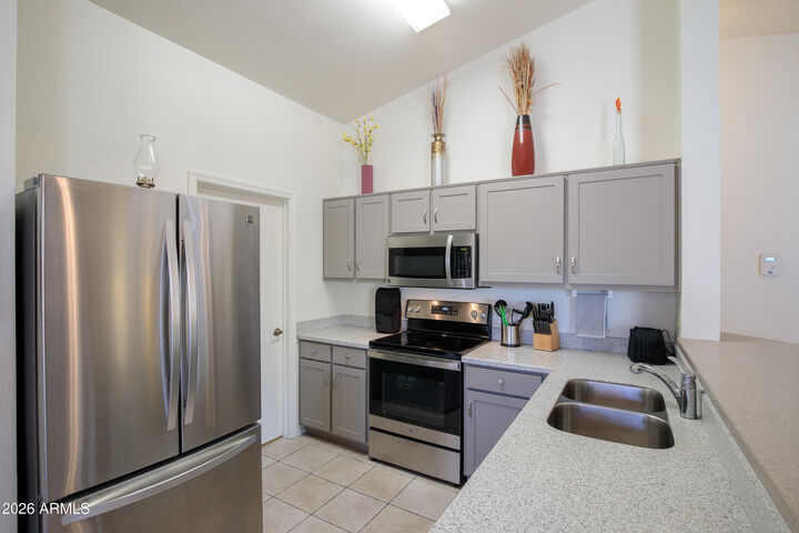 Property Photo:  6541 S Cypress Point Drive  AZ 85249 