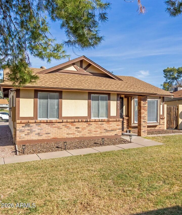 Property Photo:  5135 E Evergreen Street 1253  AZ 85205 