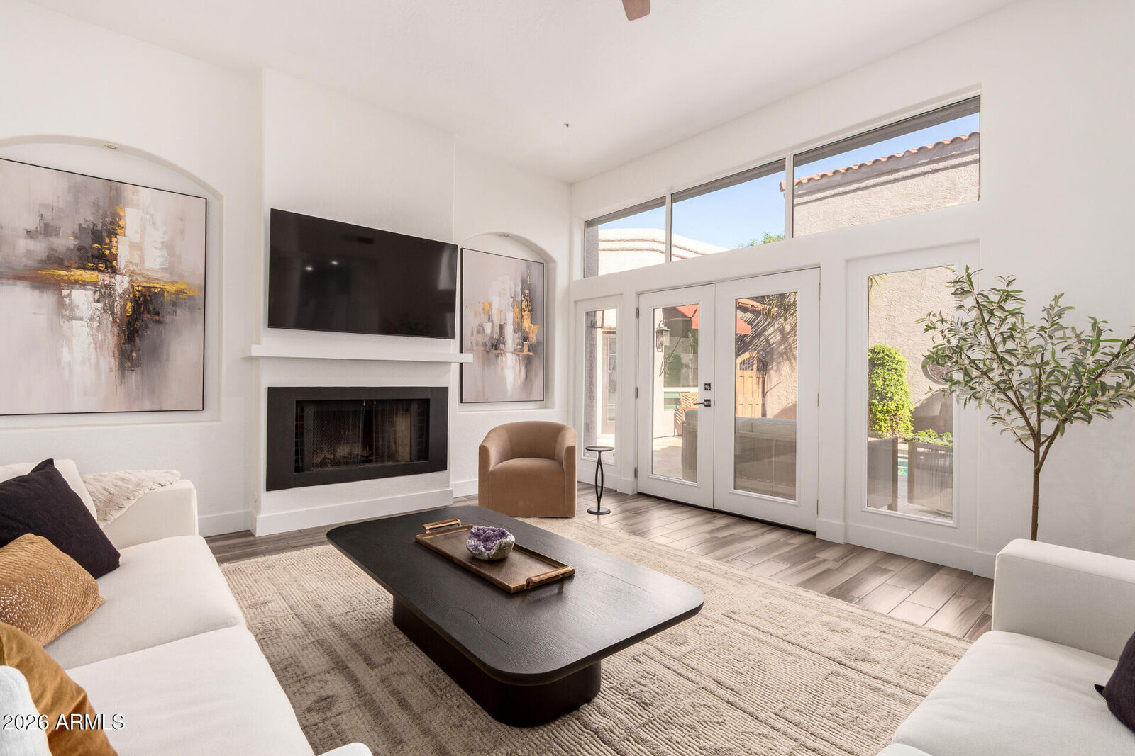 Property Photo:  8685 E Via Del Arbor --  AZ 85258 