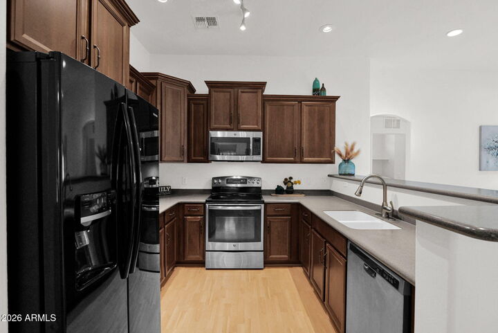 Property Photo:  2402 E 5th Street 1646  AZ 85288 