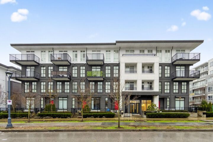 Property Photo: 13933 105 Boulevard 102 BC V3T 0R6