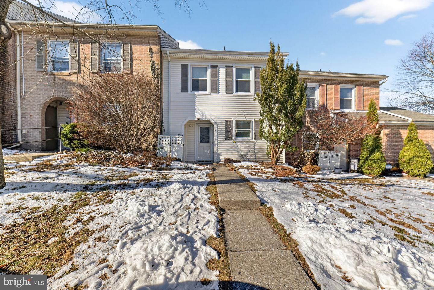Property Photo:  1930 Cricklewood Cove  PA 18051 