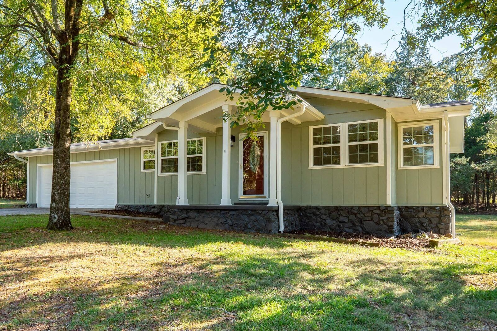 Property Photo:  2 Paul'S Lane  AR 72032-8887 