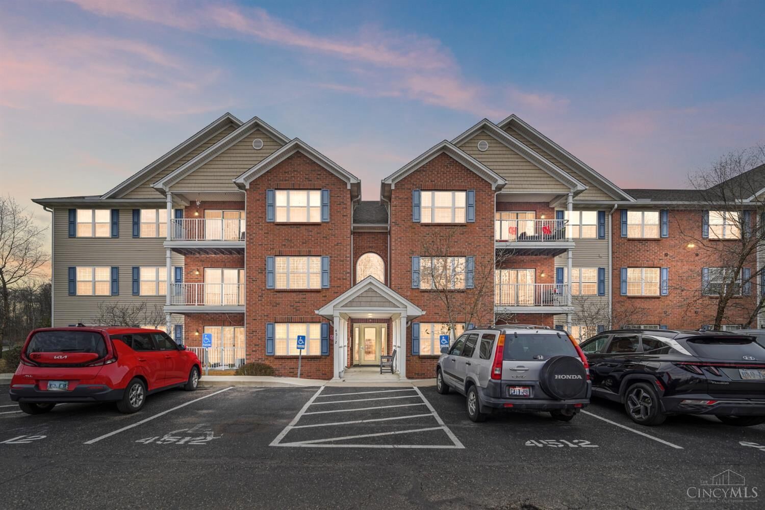 Property Photo:  4512 Clearwater Place  OH 45248 