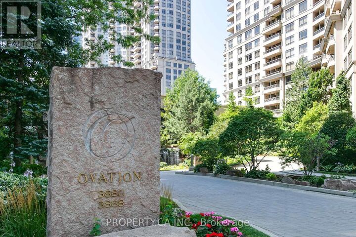 Property Photo:  3880 Duke Of York Boulevard 2804  ON L5B 4M7 