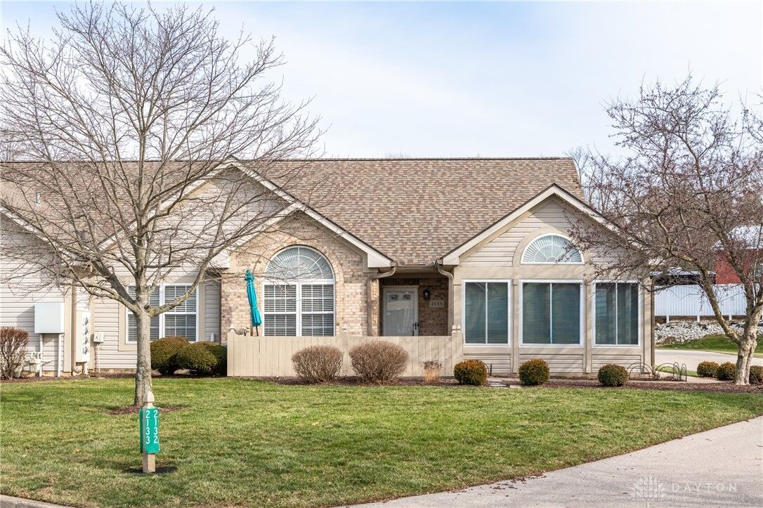 Property Photo:  2133 Willow Run Circle  OH 45323 