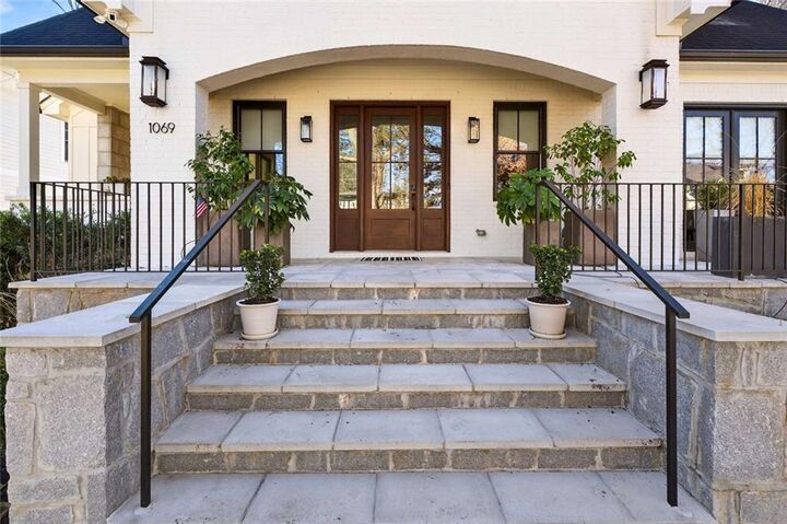 Property Photo:  1069 Cumberland Road NE  GA 30306 