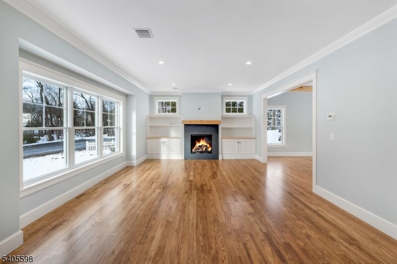 Property Photo:  28 North St  NJ 07446 