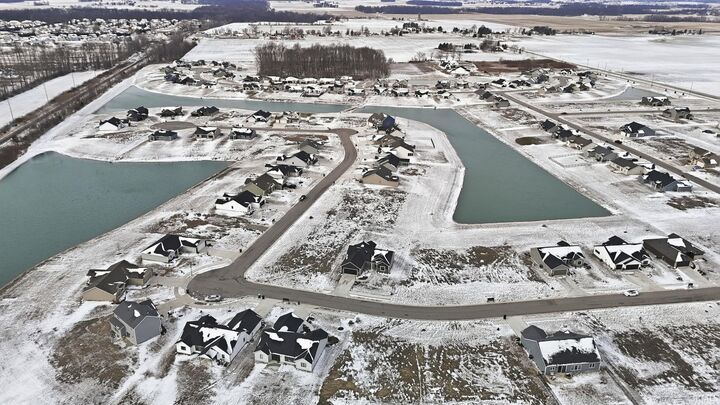 Property Photo: 1201 Zenos Boulevard IN 46818