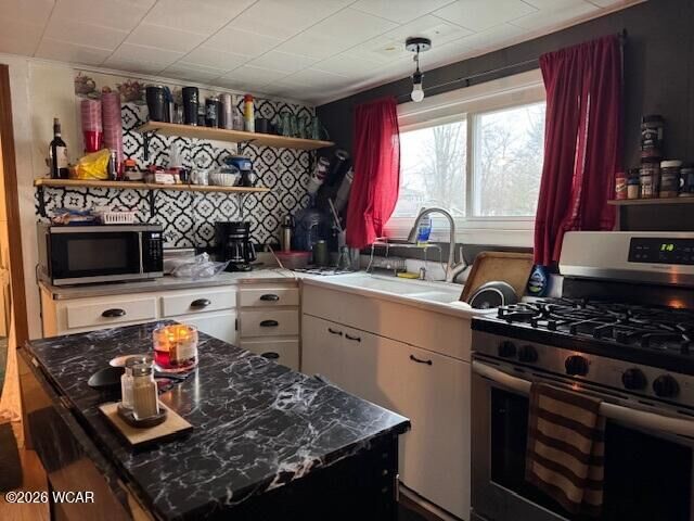 Property Photo:  303 Walnut St. Street  OH 43310 