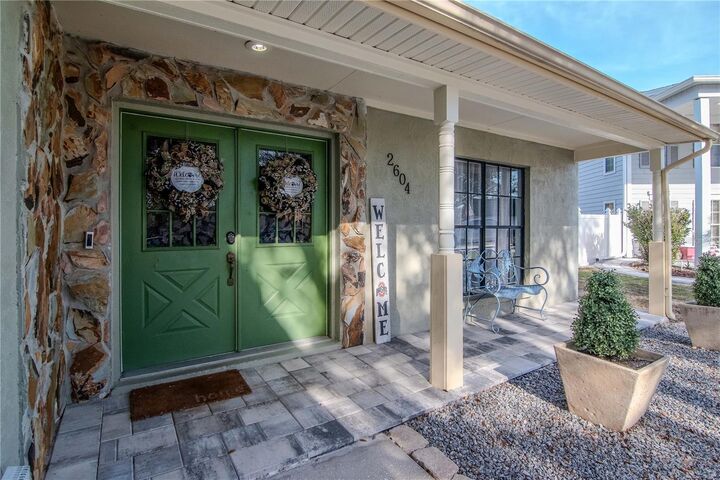 Property Photo:  2604 Goldcrest Place  FL 33596 