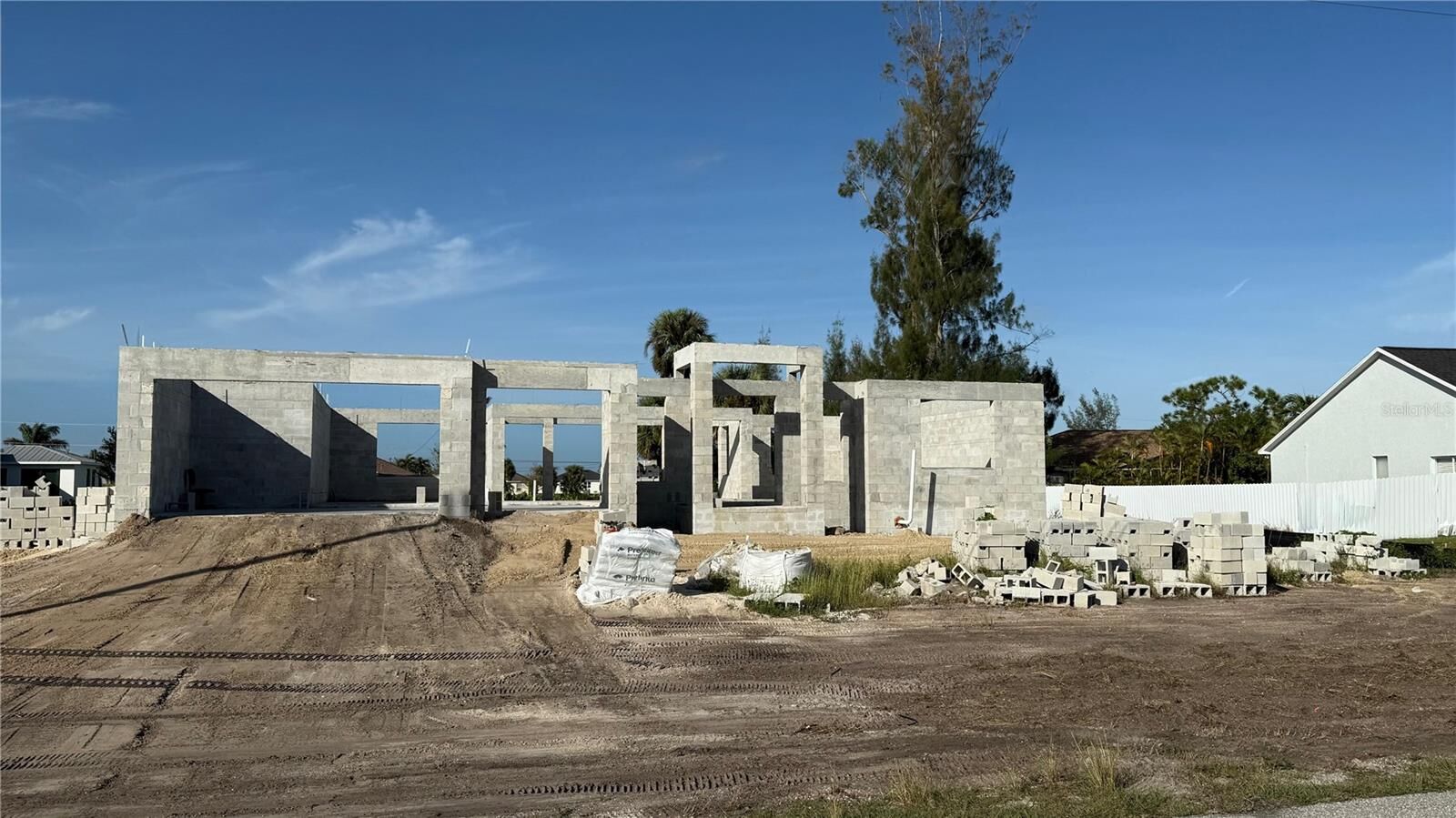 Property Photo:  2310 NW 35th Place  FL 33993 