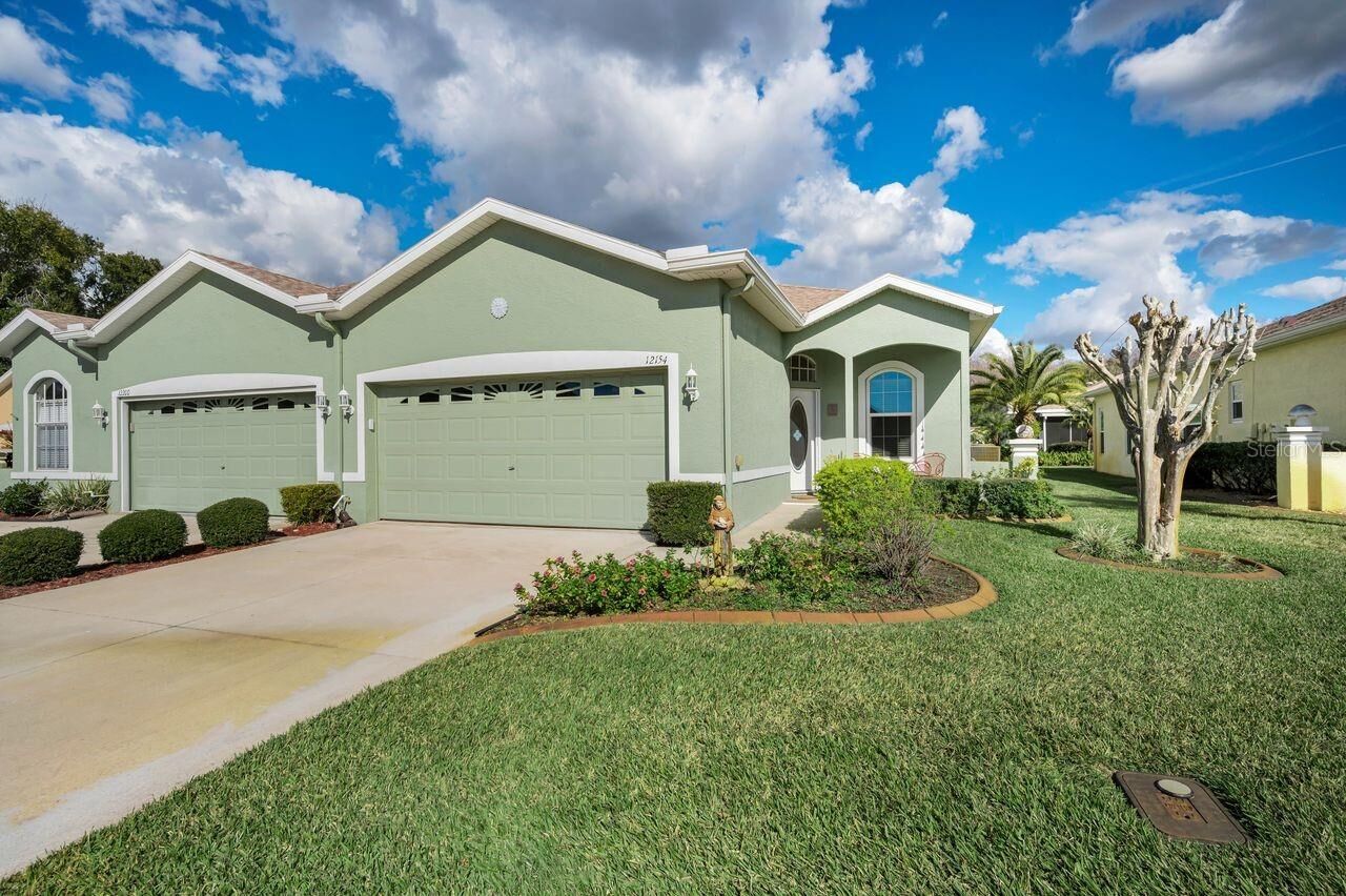 Property Photo:  12154 Putter Green Court  FL 34654 