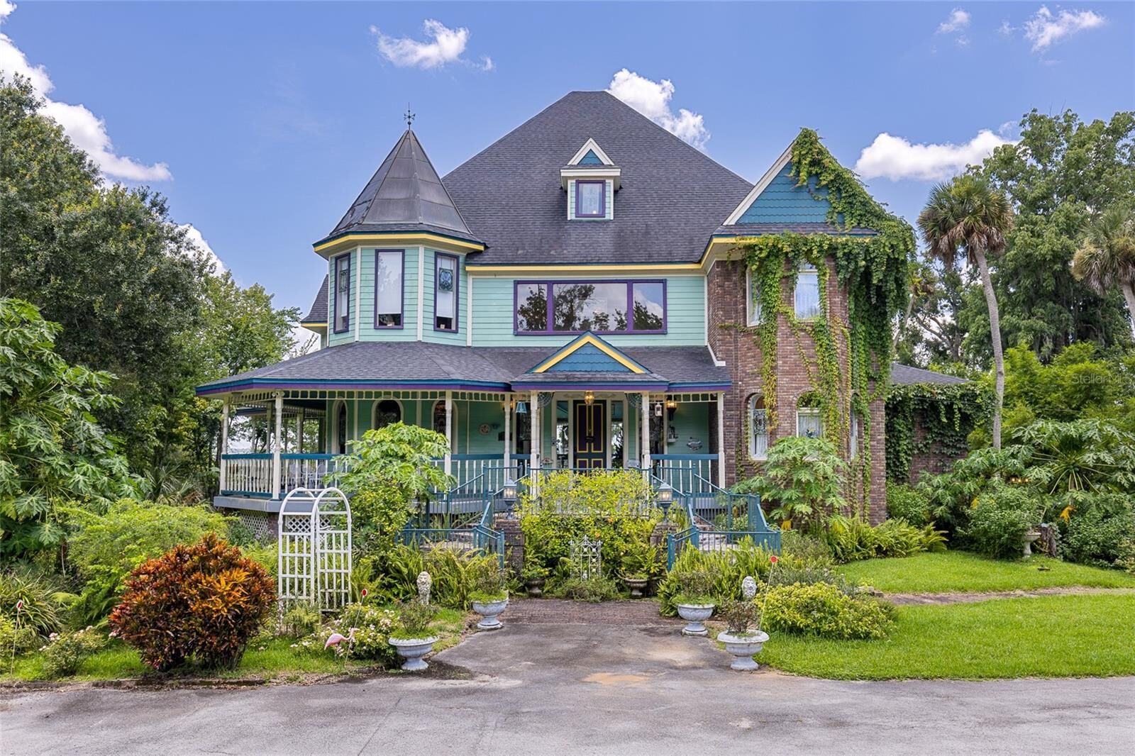 Property Photo: 6275 Halabrin Road FL 33844