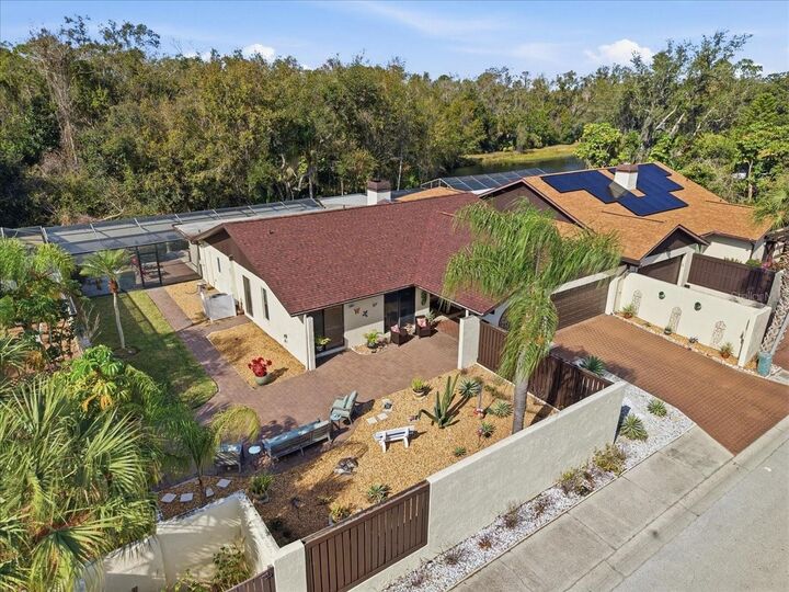 Property Photo:  13608 Avista Drive  FL 33624 