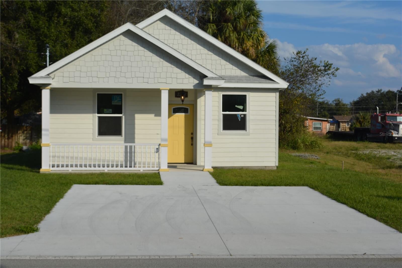 Property Photo:  2221 Sipes Avenue Avenue  FL 32771 