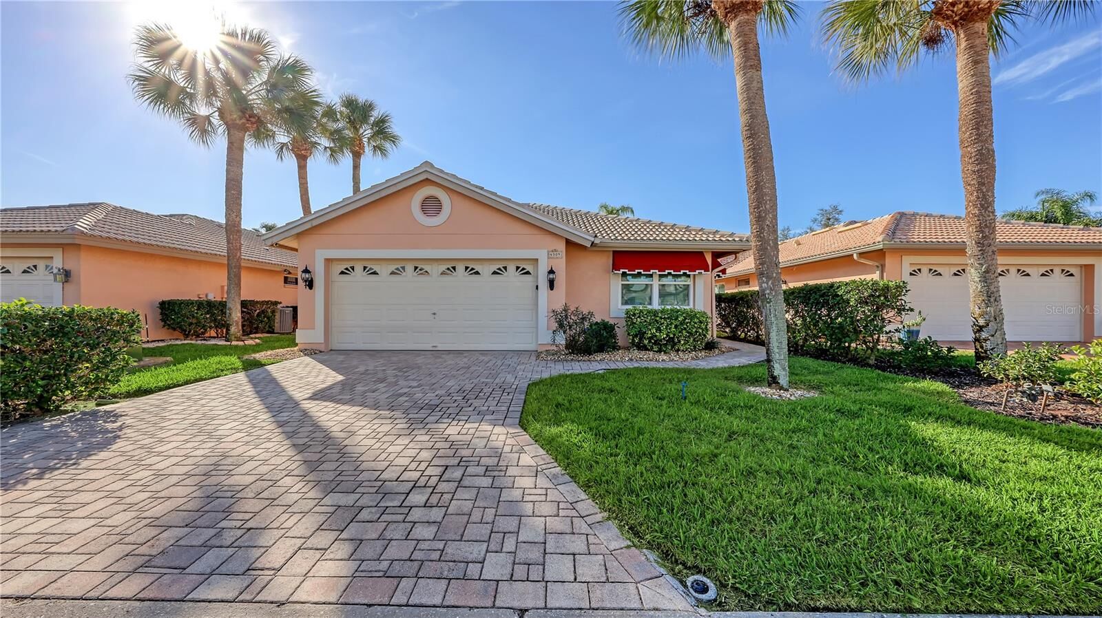Property Photo:  4309 Turnberry Court  FL 34210 