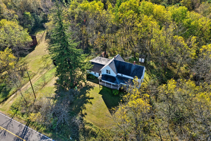 Property Photo:  1765 W Fleck Road  MI 48886 