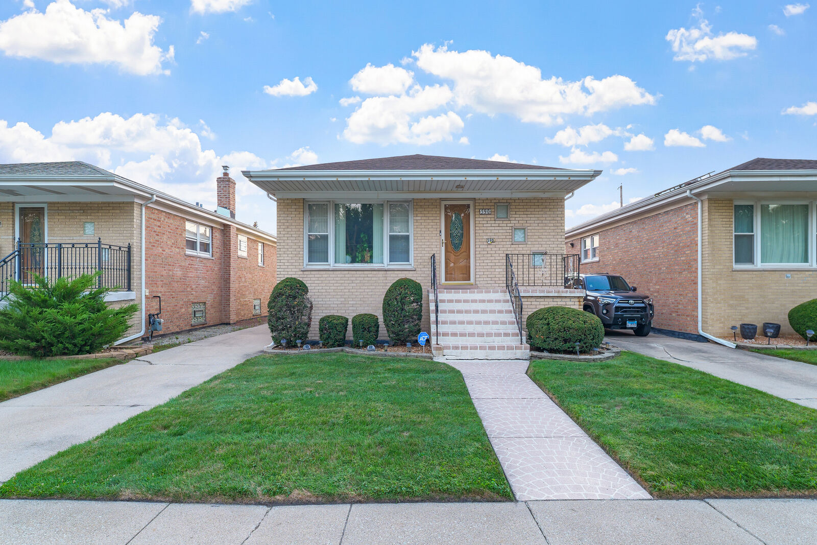 Property Photo:  590 Exchange Avenue  IL 60409 