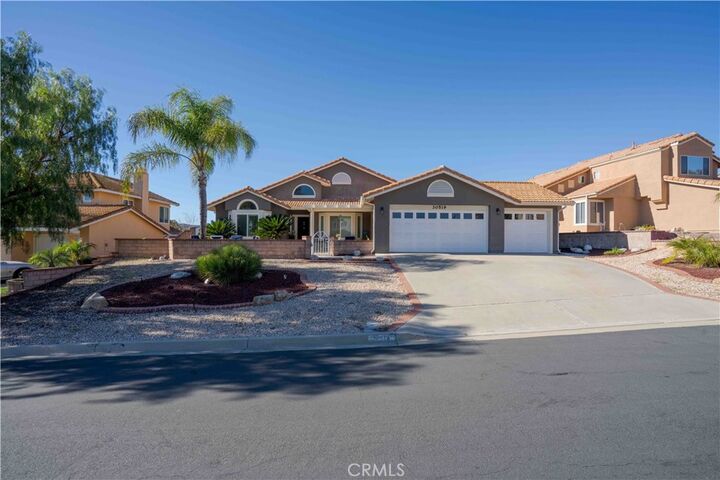 Property Photo:  30519 Colina Verde  CA 92592 