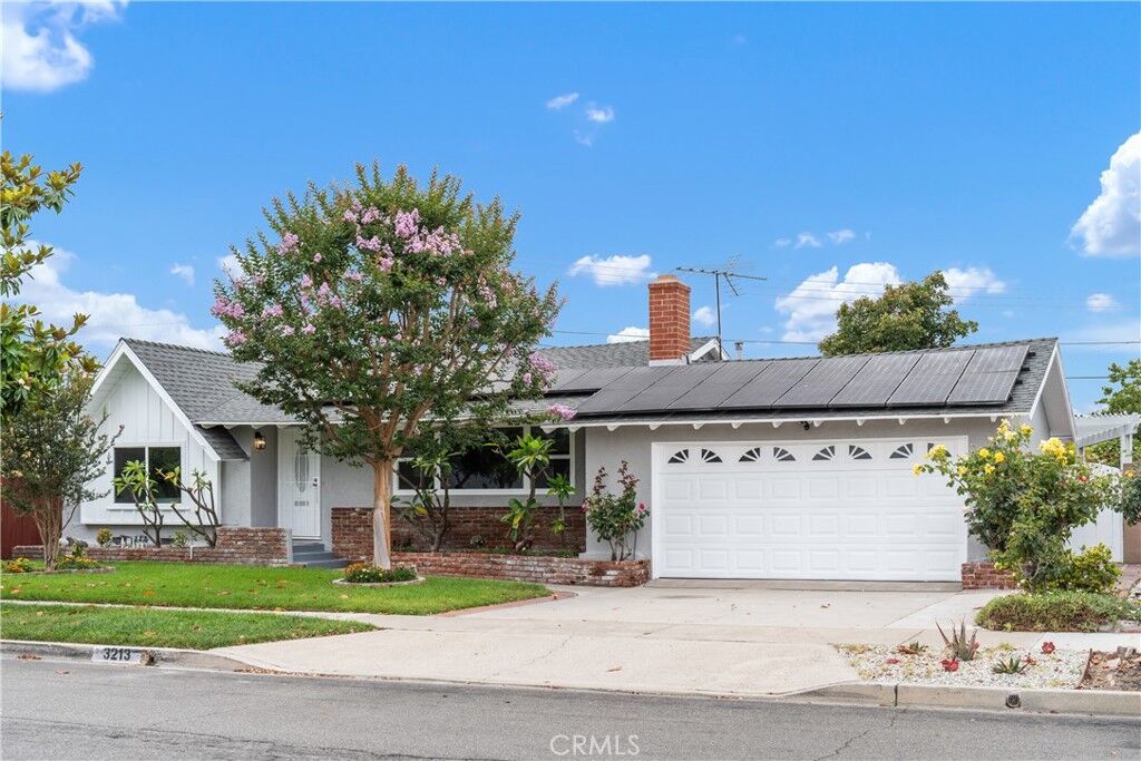 Property Photo:  3213 W Sunview Drive  CA 92804 