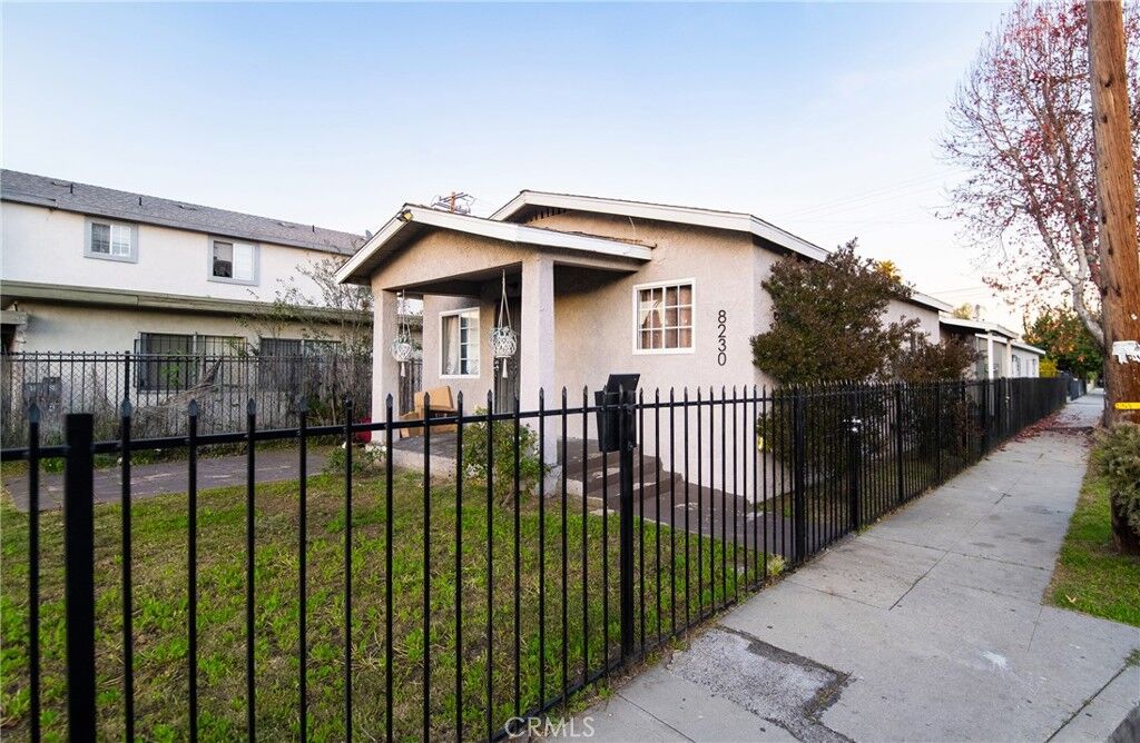 Property Photo: 8230 Compton CA 90001