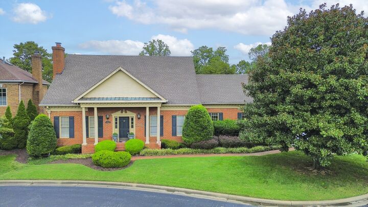 Property Photo: 101 Carriage Ln TN 37075