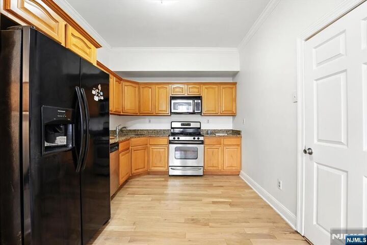 Property Photo:  85 Broadway 1E  NJ 07306 