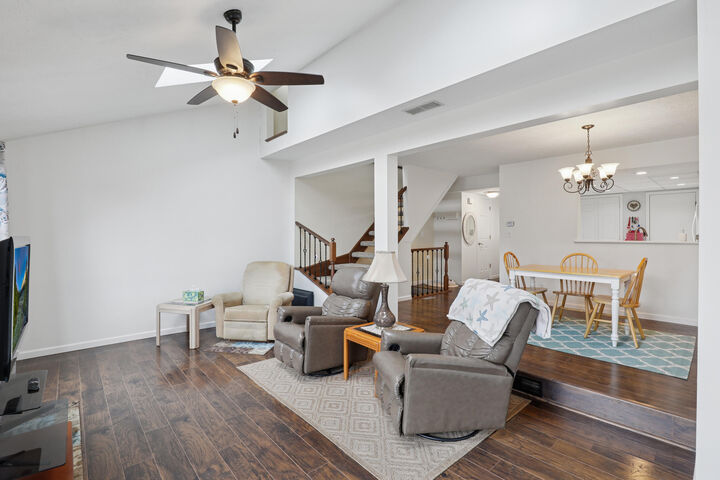 Property Photo:  1576 Greens Edge Drive  KY 41042 