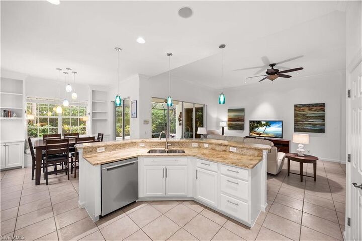 Property Photo: 15818 Delaplata Ln FL 34110