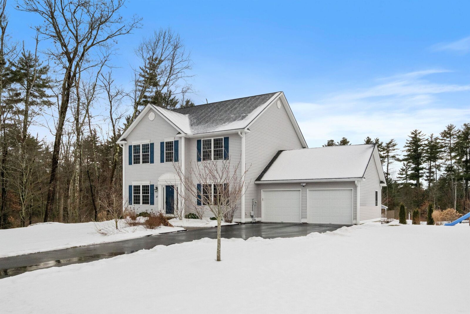 Property Photo:  37 Manter Mill Road  NH 03053 