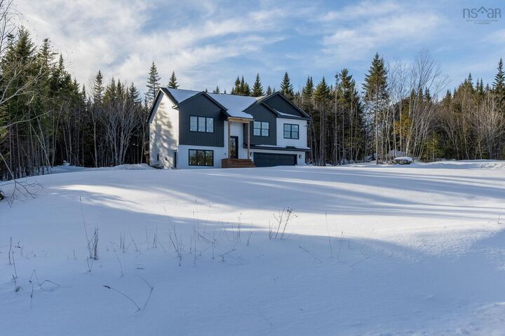 Photo de la propriété:  Lot 5128 246 Orchid Court  NS B4E 3C3 
